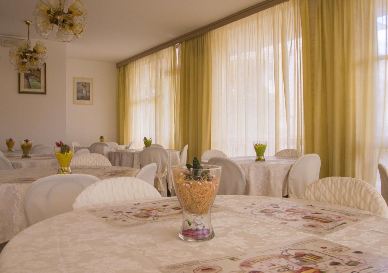 Hotel Fucsia Riccione Exterior photo